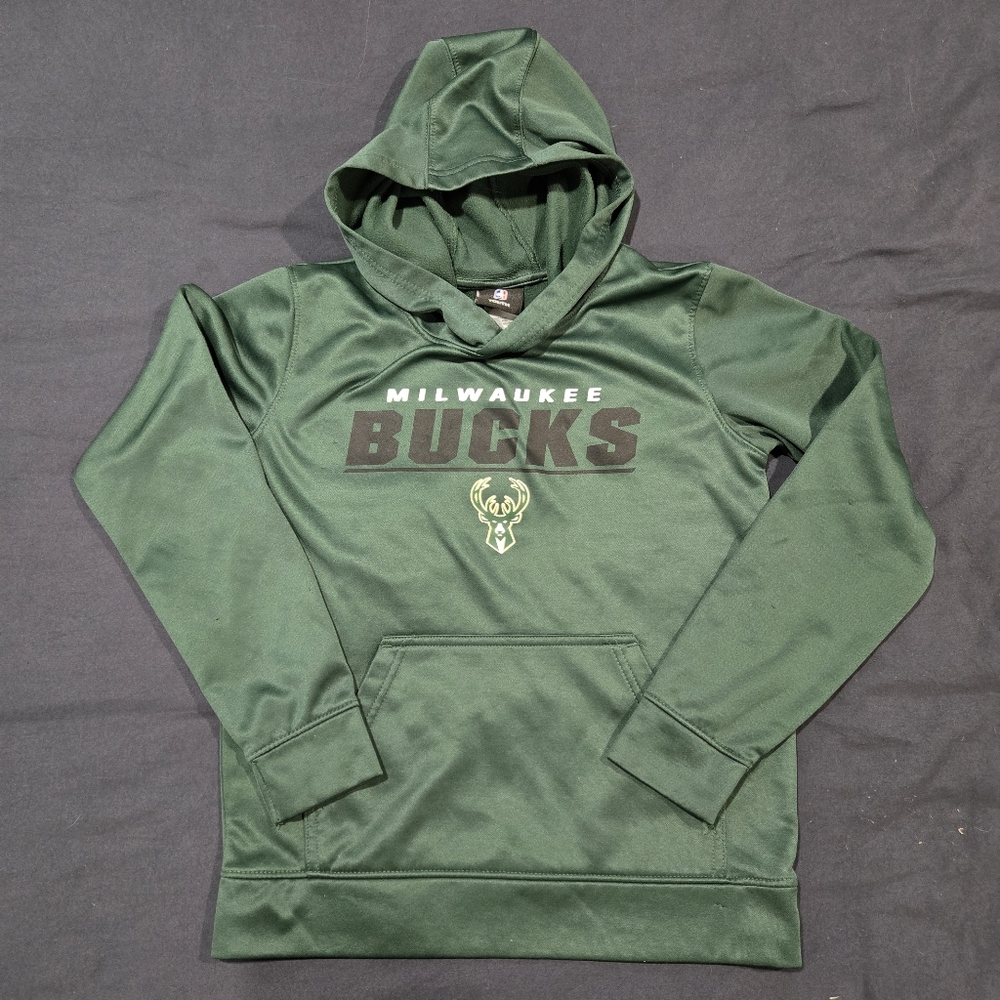 Milwaukee Bucks NBA Performance Hoodie Hooded Sweatshirt Youth Size 10-12 EUC